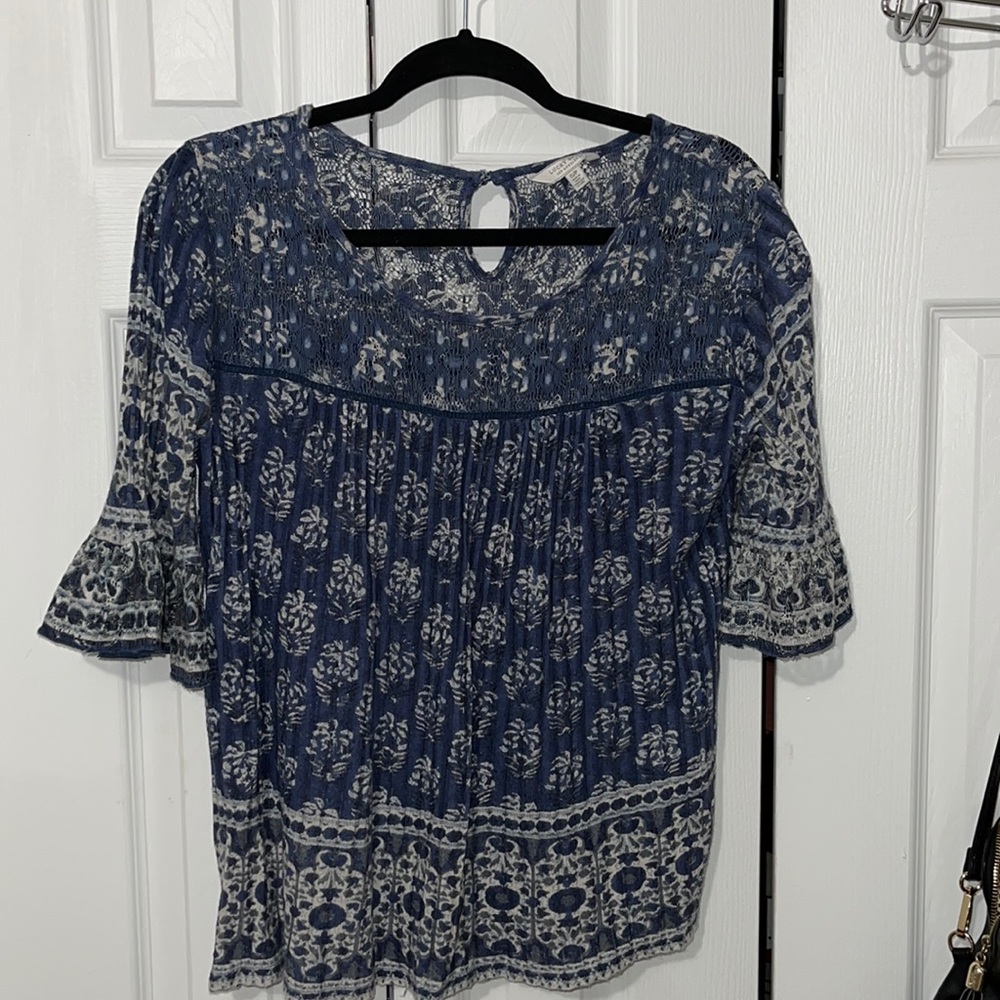 Lucky Brand Short Sleeve Blue Patterned Blouse with Lace Accents